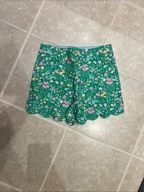 Girls Green Floral Scallop-Hem Shorts